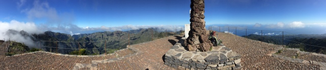 Walking in Madeira - Teixeira to Poiso via Pico Ruivo and Pico Arieiro